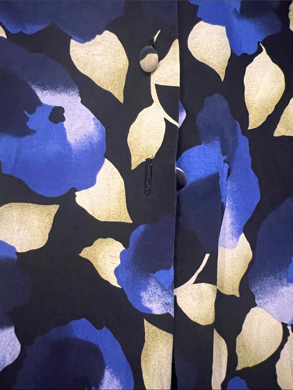 Ann Taylor Silk Blue and Yellow Floral Button-Front Sleeveless Blouse - Picture 5 of 11